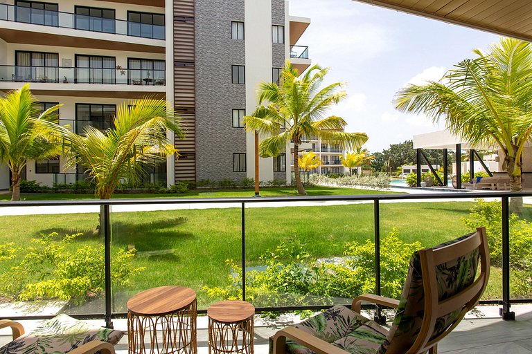 Apartamento en primer nivel con vista a la piscina