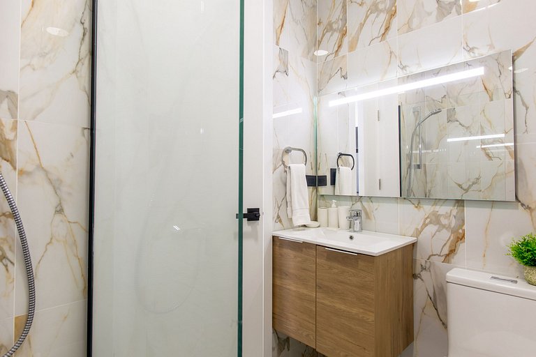 Apartamento en primer nivel con vista a la piscina