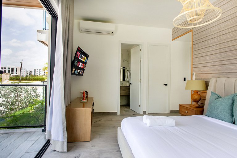 Apartamento en primer nivel con vista a la piscina