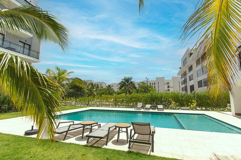 Suite cuarto piso vista piscina Downtown