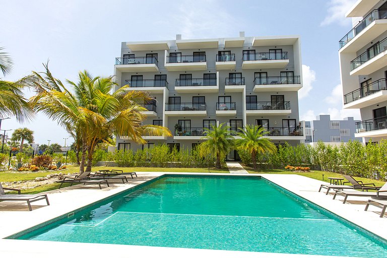 Suite cuarto piso vista piscina Downtown