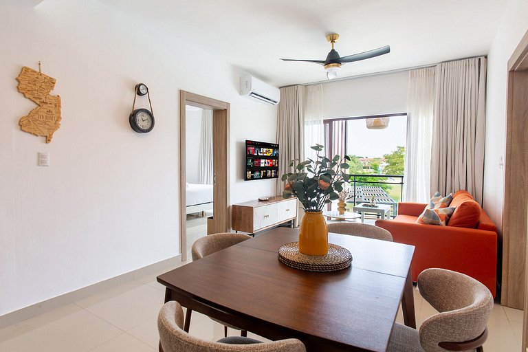 2 habitaciones con vista a piscina y jardín