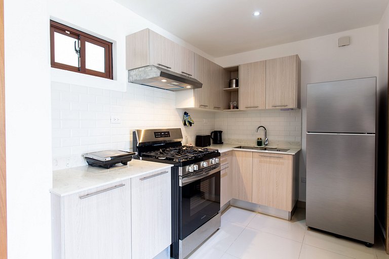 2 habitaciones con vista a piscina y jardín