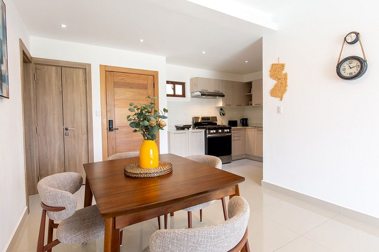 2 habitaciones con vista a piscina y jardín