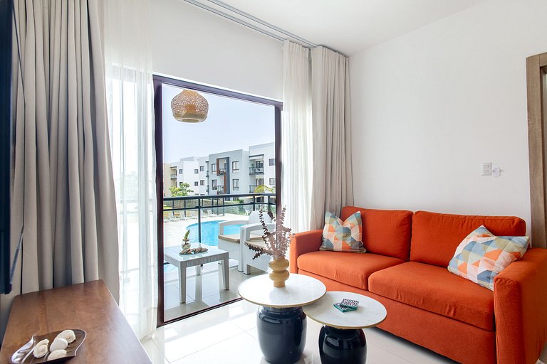 2 habitaciones con vista a piscina y jardín