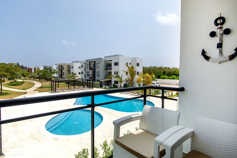 2 habitaciones con vista a piscina y jardín