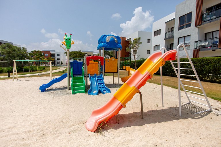 Apartamento de dos Habitaciones piscina y gimnasio